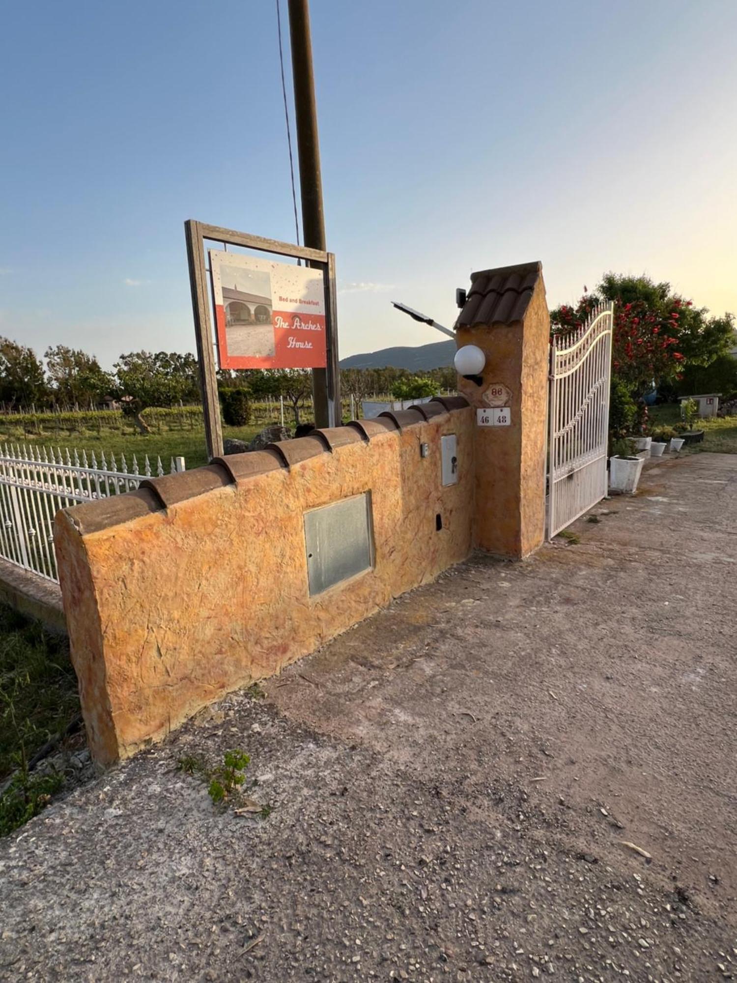 The Arches House Bed And Breakfast Iun F1092 Alghero Exteriér fotografie